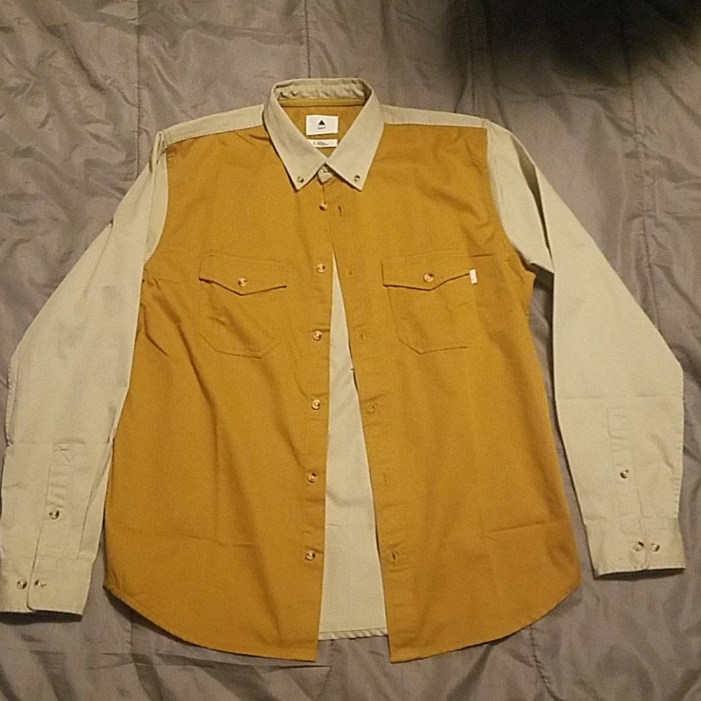 Burton Button Up